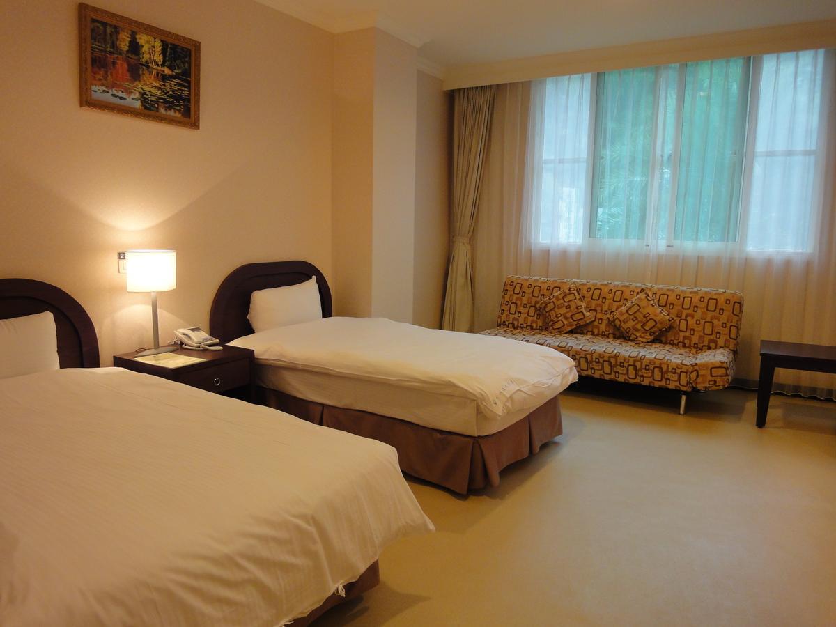 Lakeside Resort Nantou Bagian luar foto