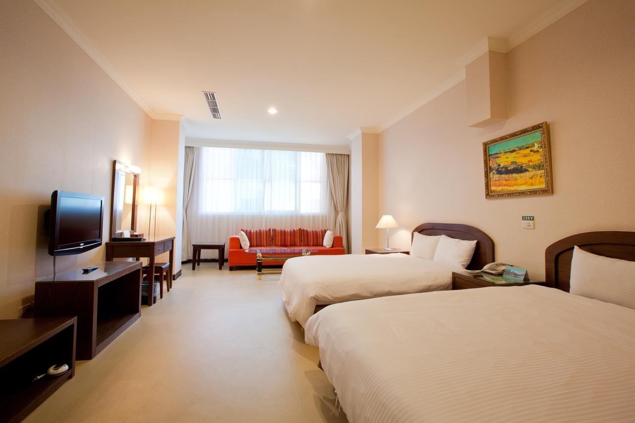 Lakeside Resort Nantou Bagian luar foto