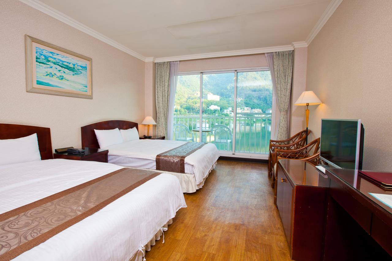 Lakeside Resort Nantou Bagian luar foto