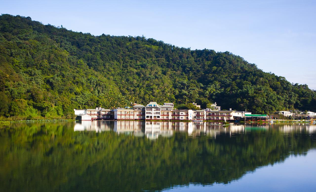 Lakeside Resort Nantou Bagian luar foto