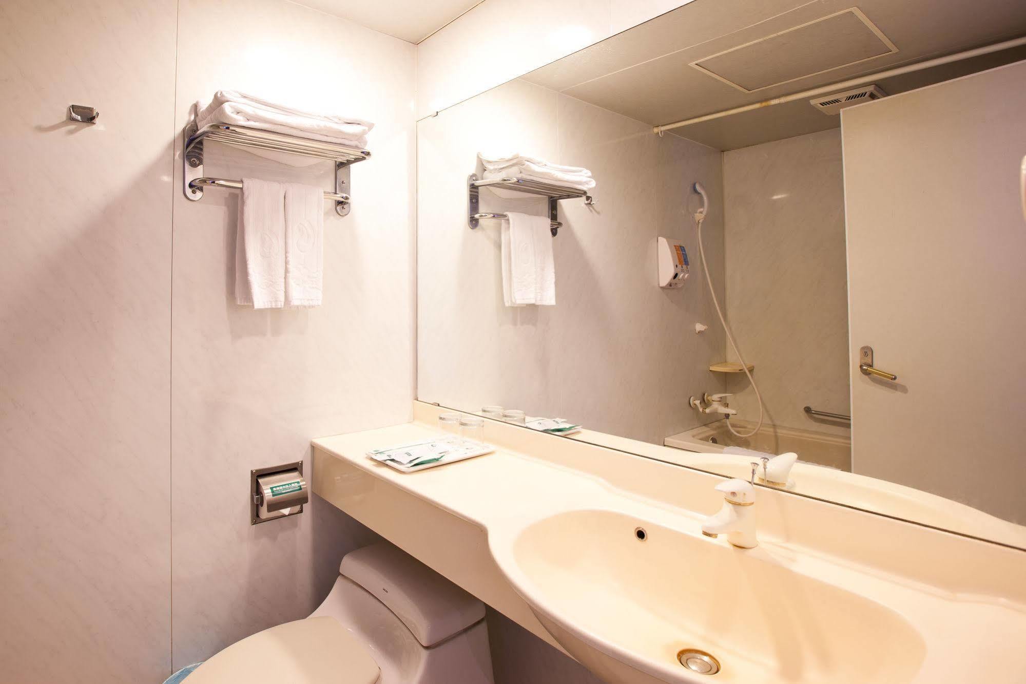 Lakeside Resort Nantou Bagian luar foto